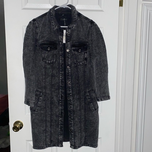 7 For All Mankind - Picture 2 of 6